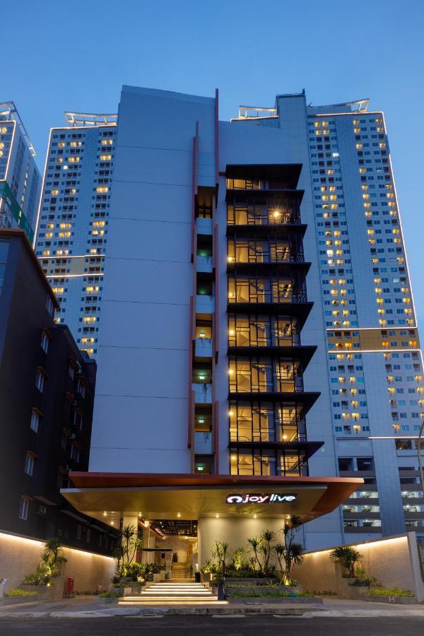 Joylive Bsd City Tangerang Exteriör bild